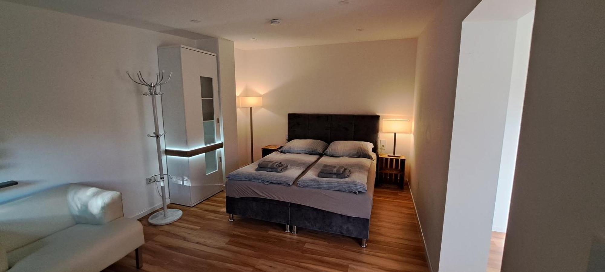 Bungalow An Der Tanne Mit Ueberdachter Terrasse 杜塞尔多夫 外观 照片