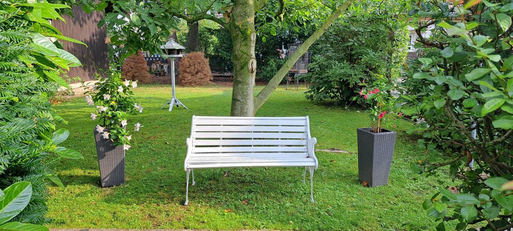 Bungalow An Der Tanne Mit Ueberdachter Terrasse 杜塞尔多夫 外观 照片
